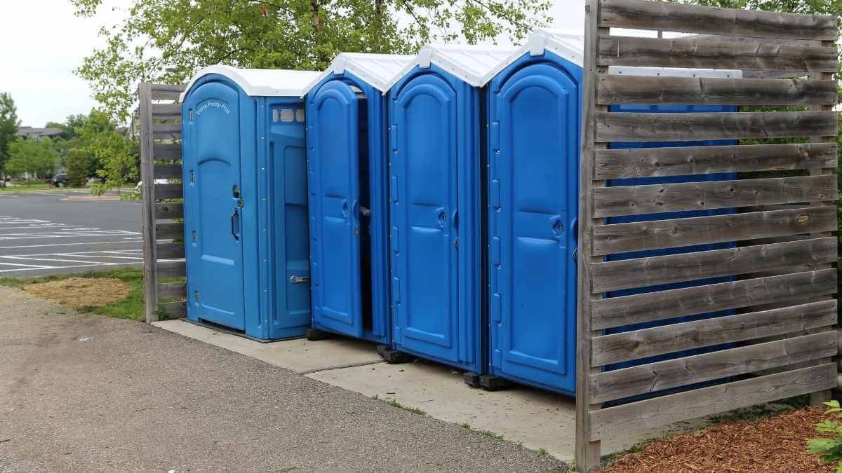 Porta Potty Rental Pros - Quality Portable Restroom Services in Latrobe, PA, 15650